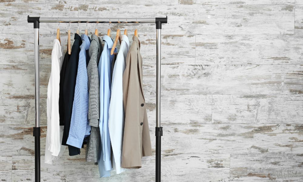 小学校の学校見学に行くときの服装
